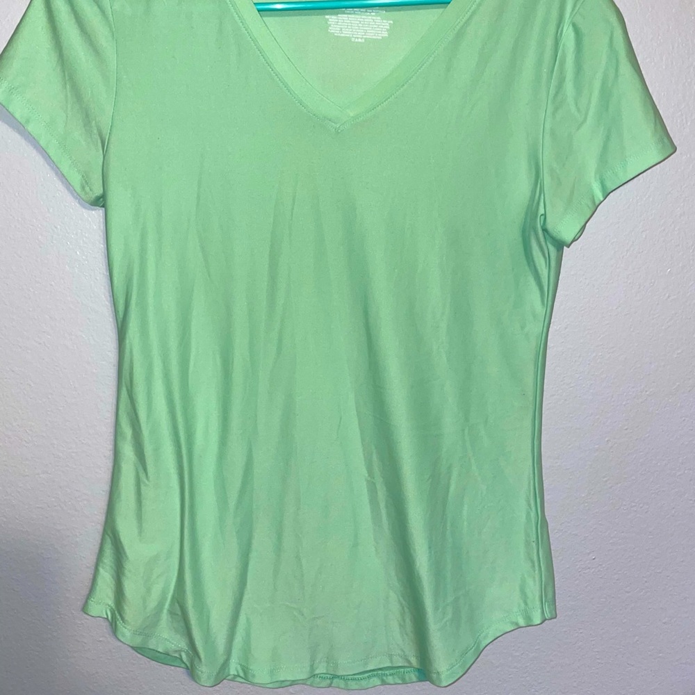 Medium mint green no boundaries tee